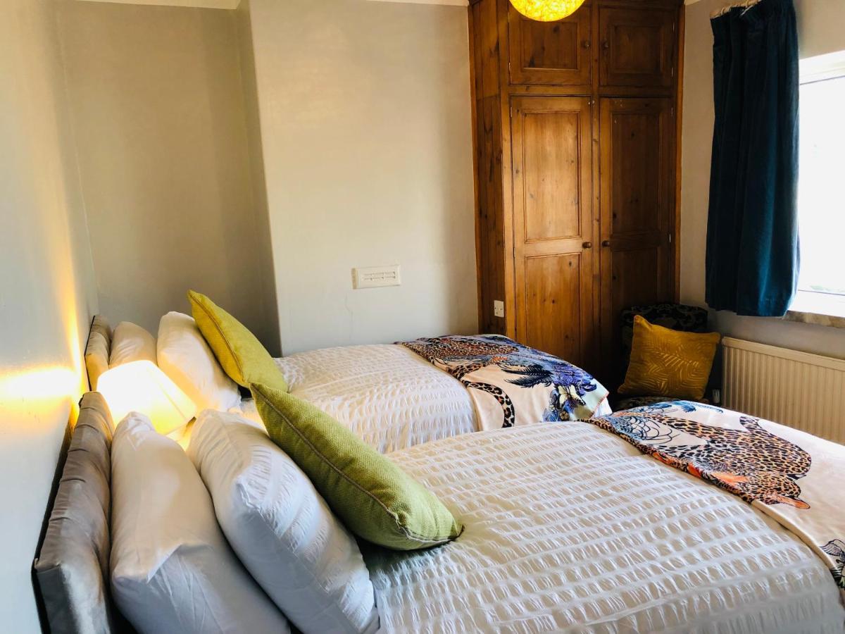 Universal Harmony Retreats Glastonbury 아파트 외부 사진